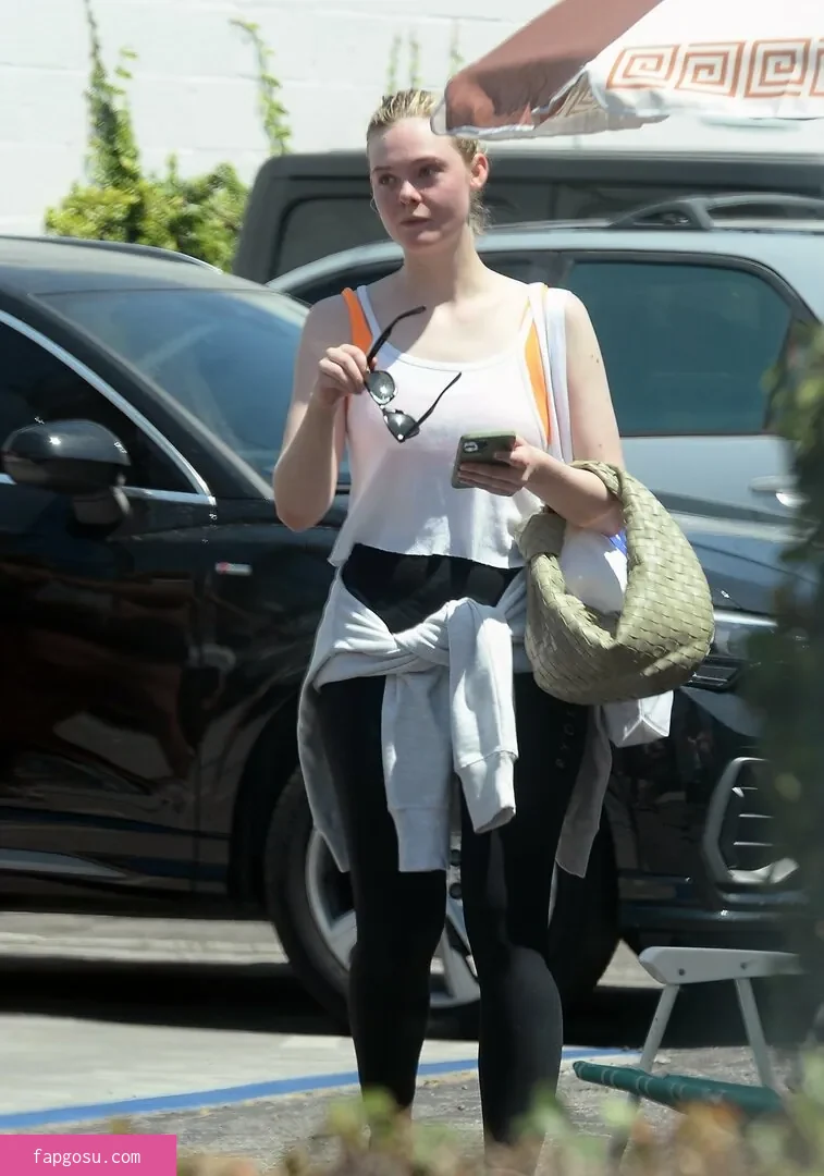 Elle Fanning