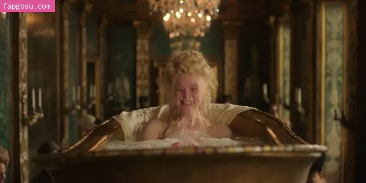 Elle Fanning