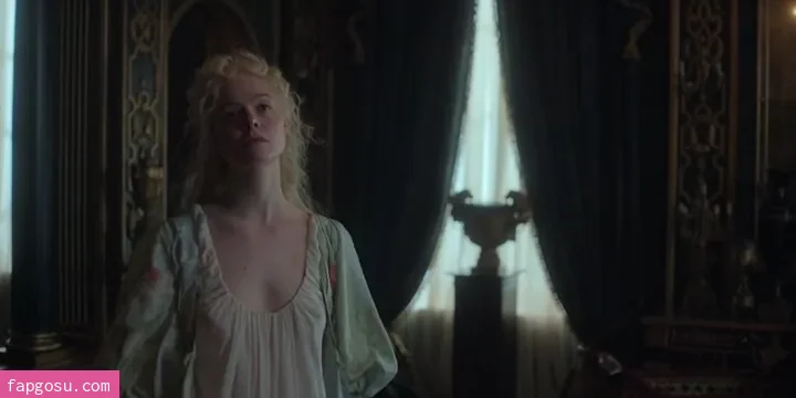 Elle Fanning