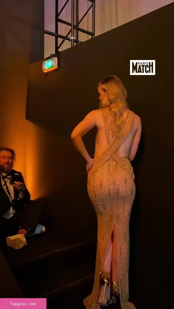 Elle Fanning