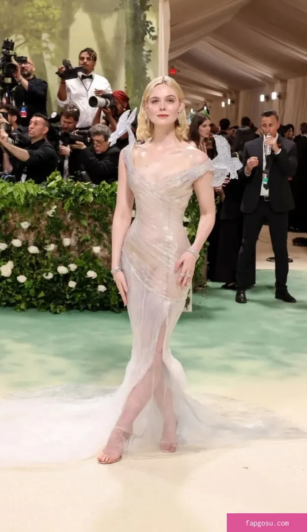 Elle Fanning