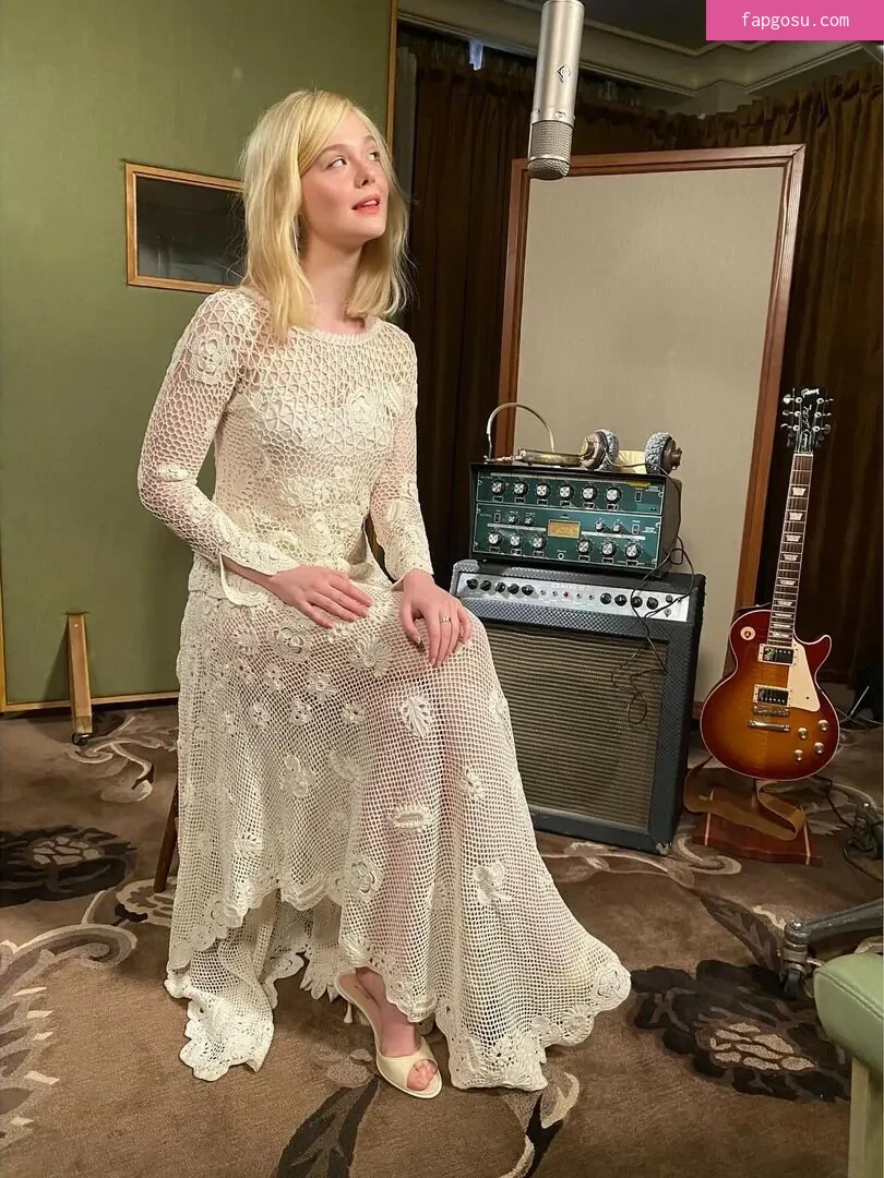 Elle Fanning