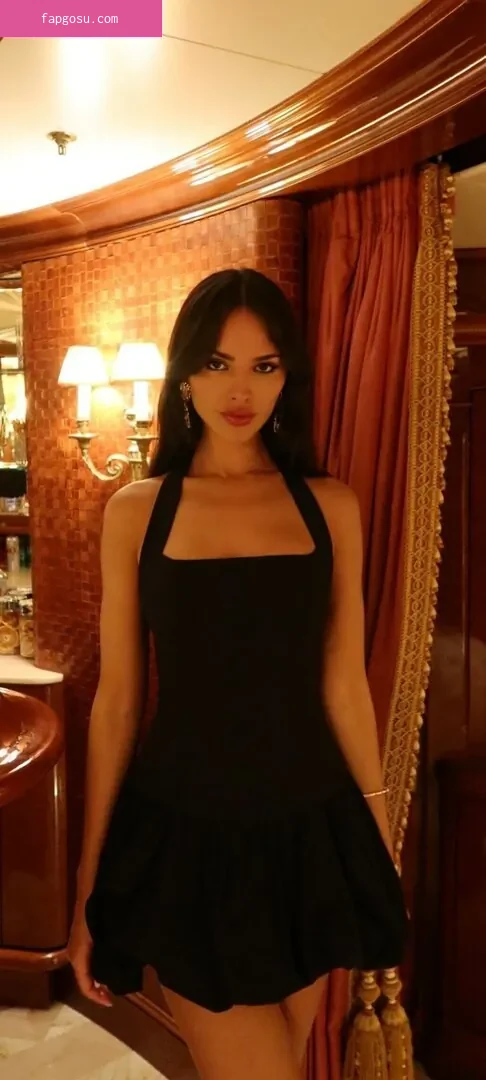 Eiza Gonzalez