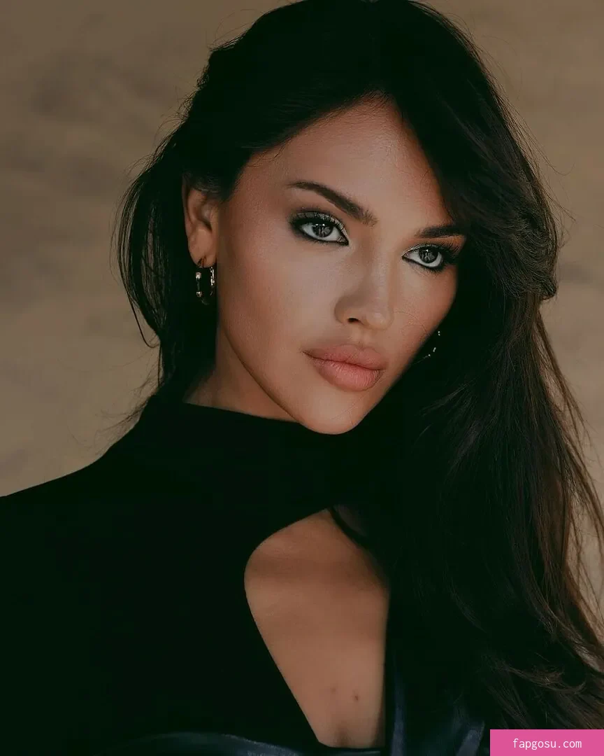 Eiza Gonzalez