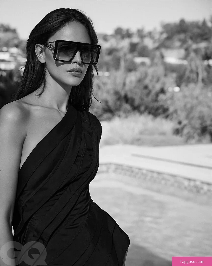 Eiza Gonzalez