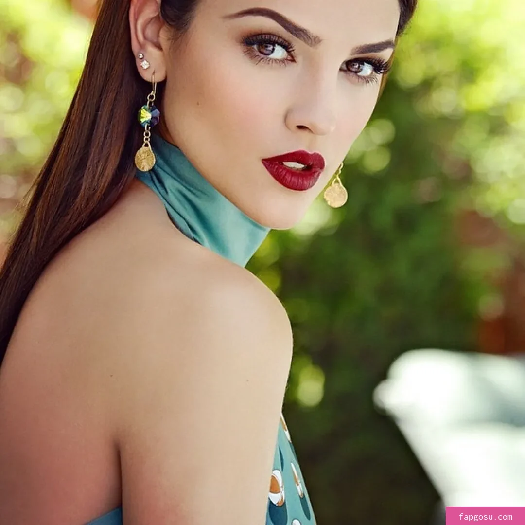 Eiza Gonzalez