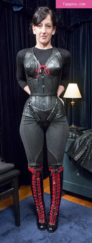 Elise Graves