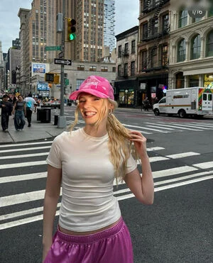 Esther Graf content