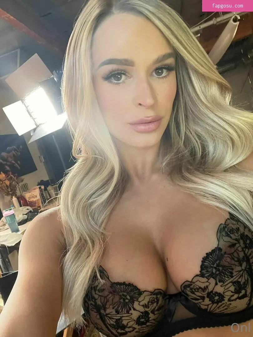 Emma Hix