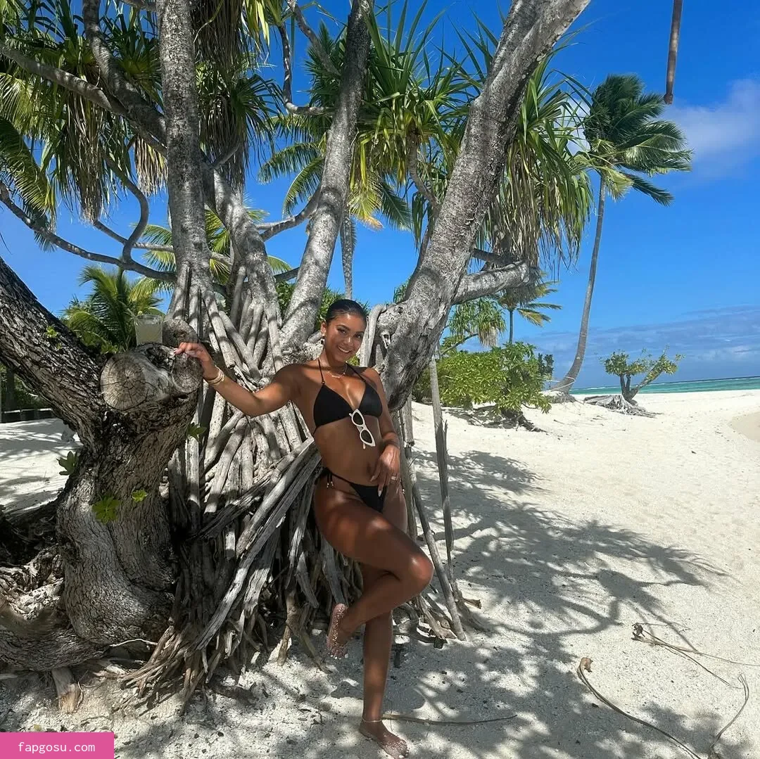 Eniko Hart