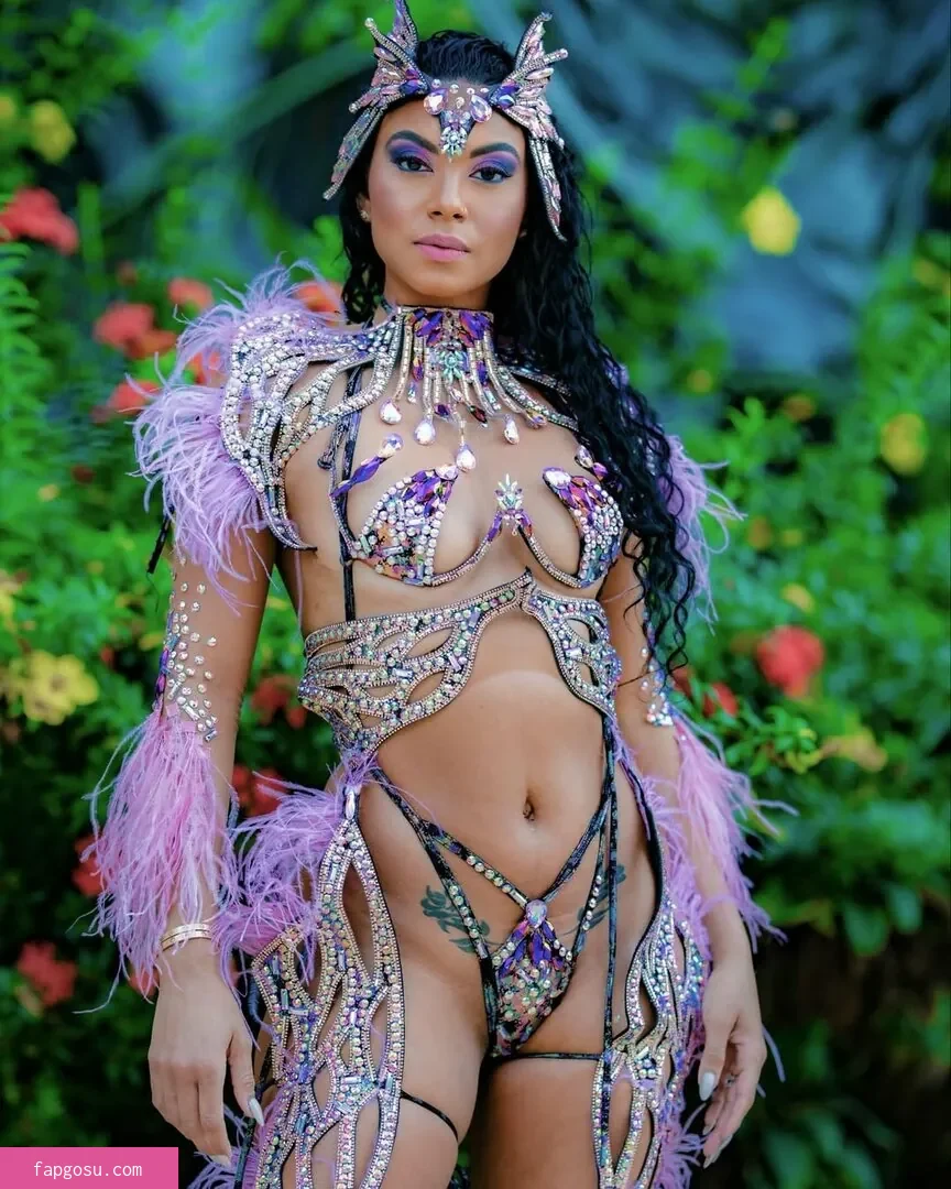 Eniko Hart