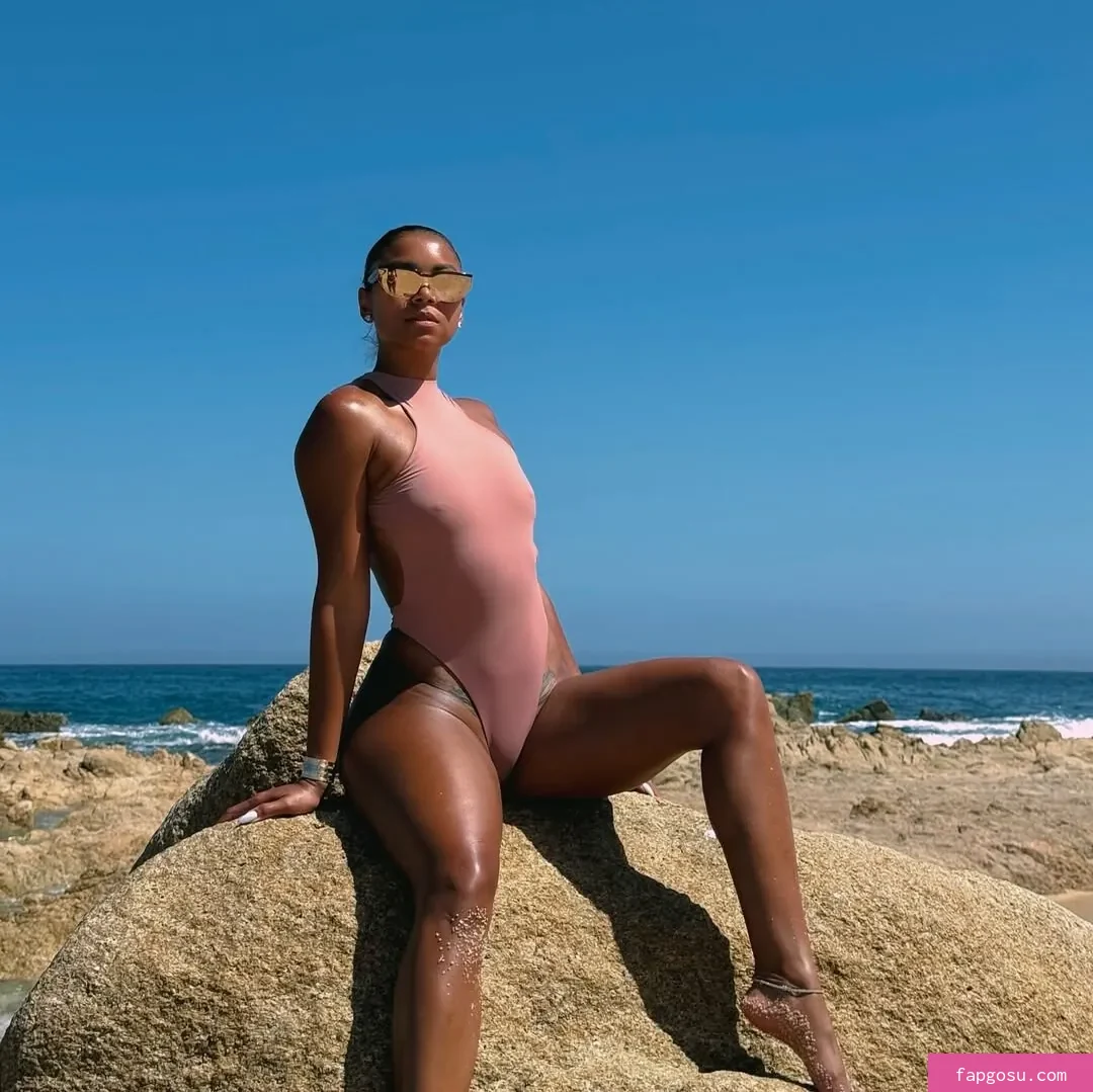 Eniko Hart