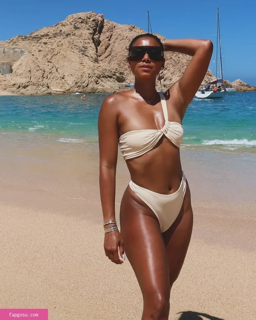 Eniko Hart