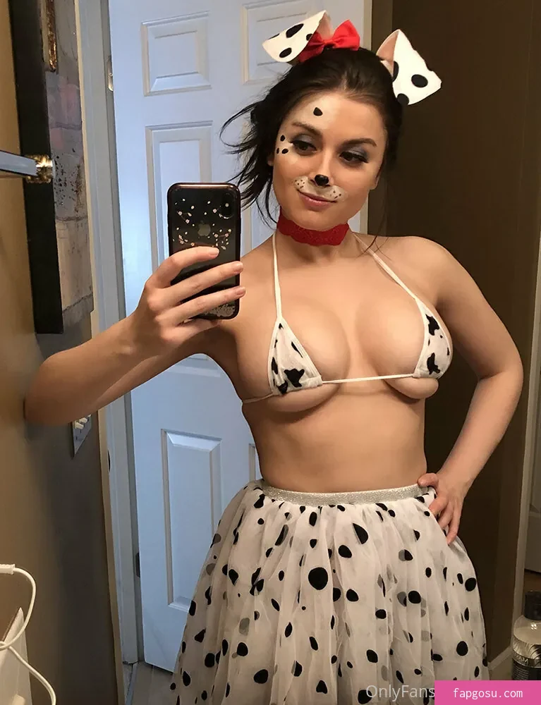 Ellie Idol