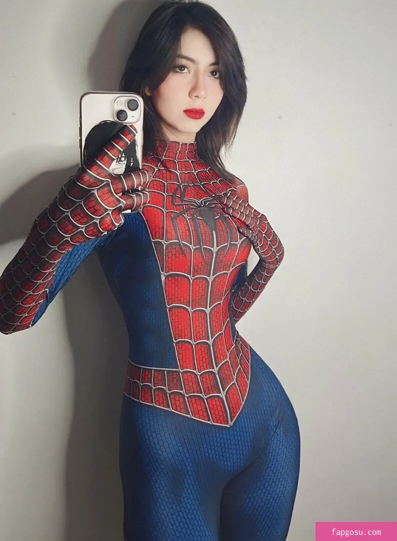 Elain3uwu