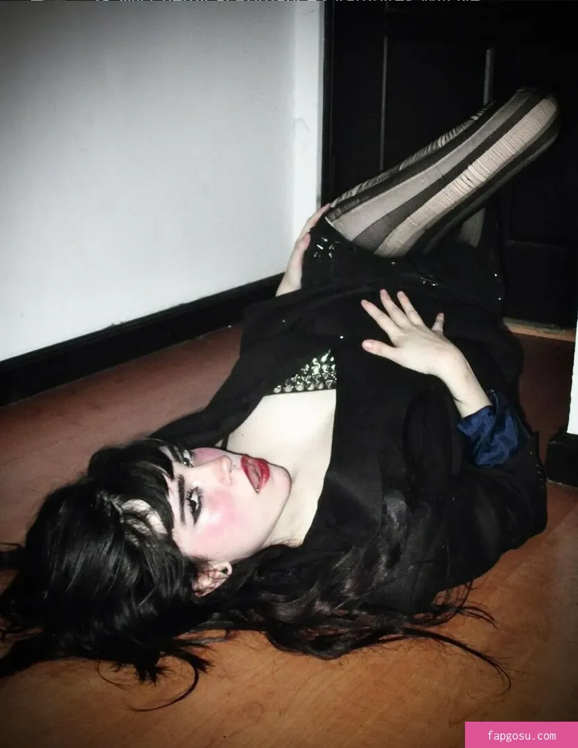 elinoiiddx - Photo #3