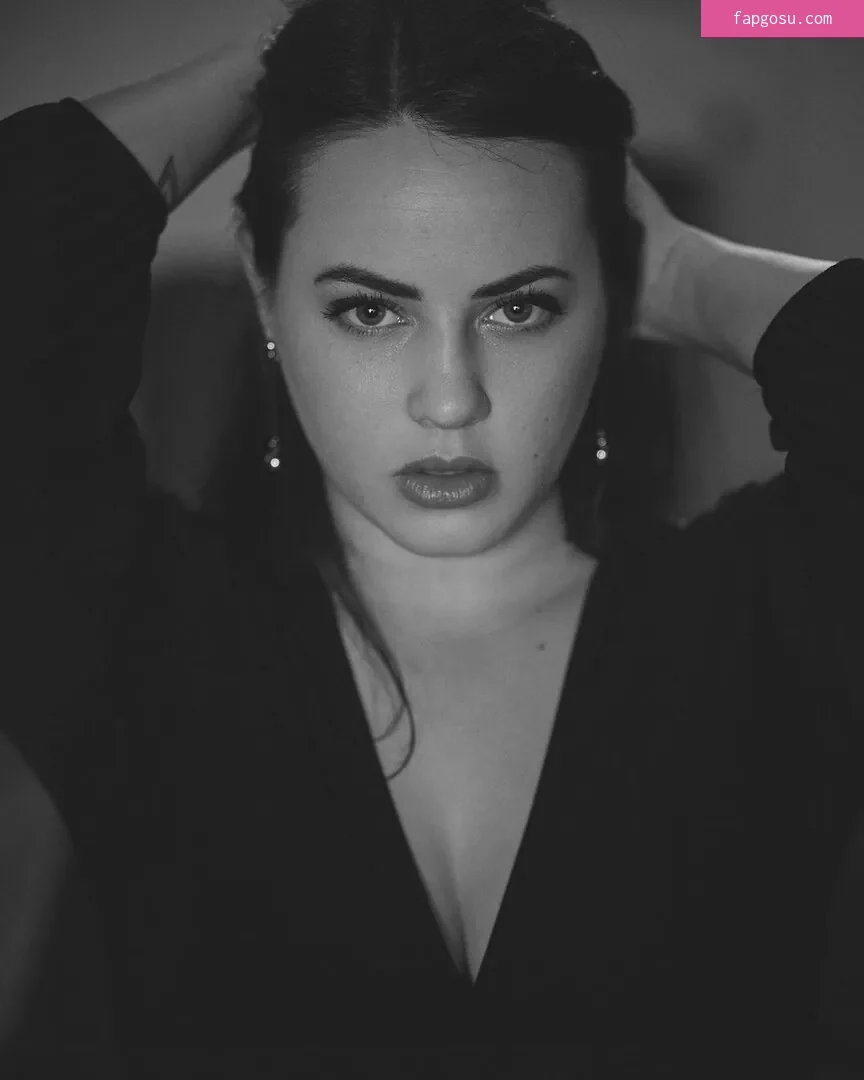 Elisaofficialx