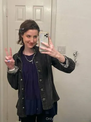 Ellamyvalentine content