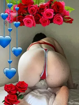 Ellamyvalentine content