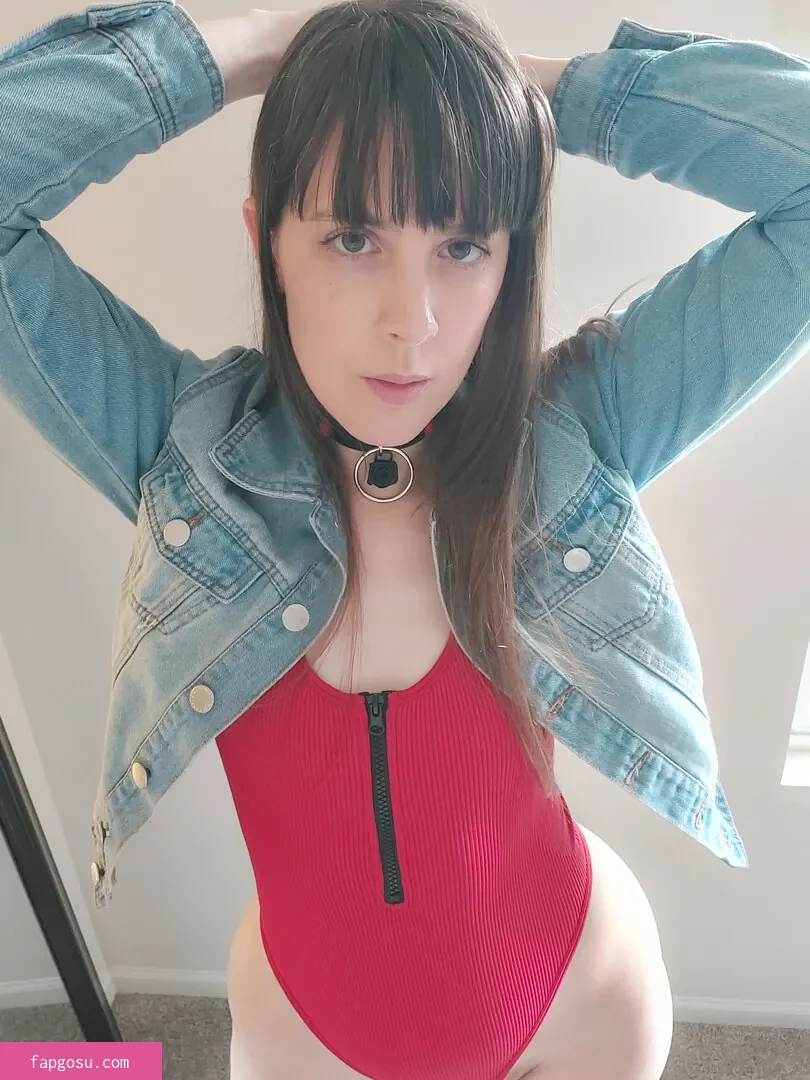 Ellynaomi