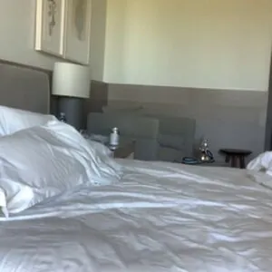 Eva Lovia content