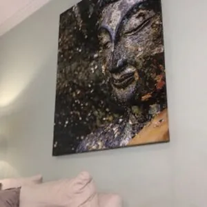 Eva Lovia content