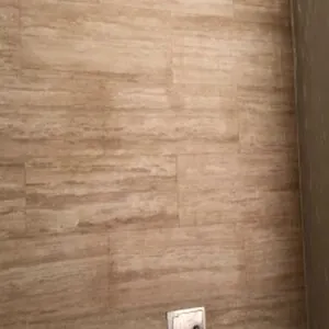 Eva Lovia content