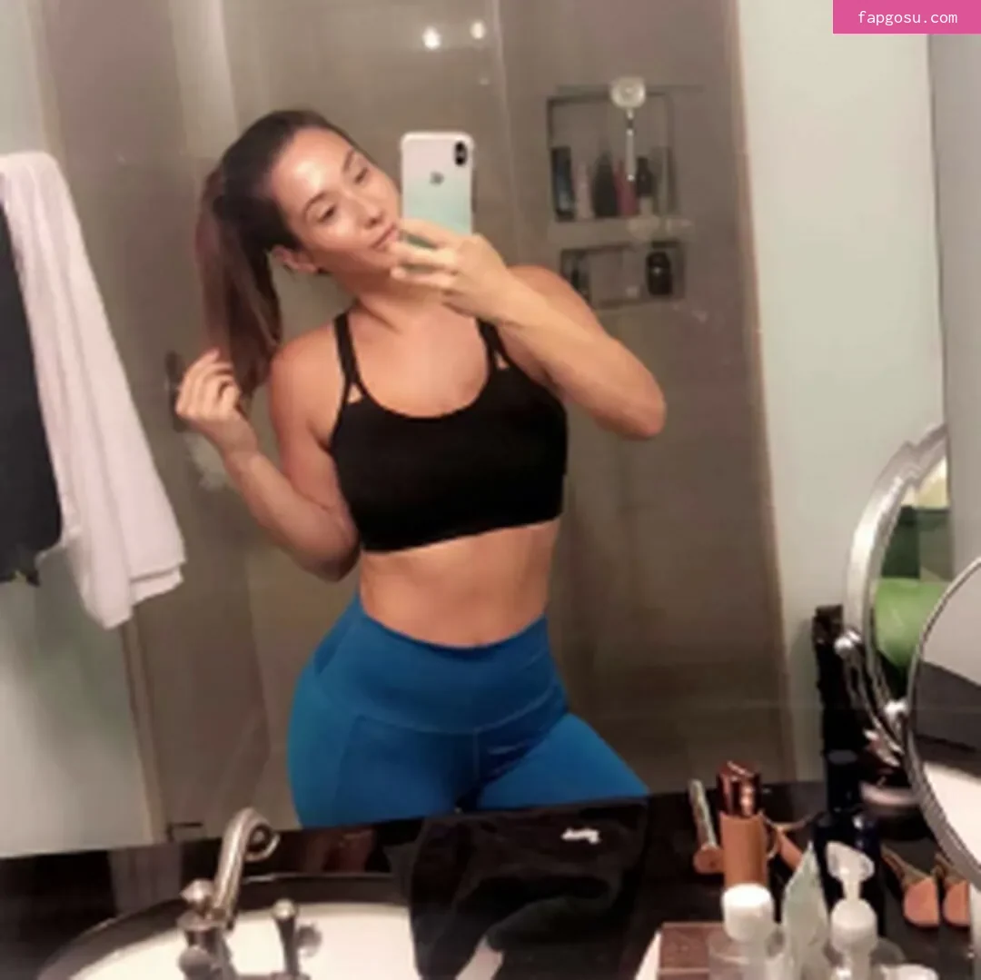 Eva Lovia