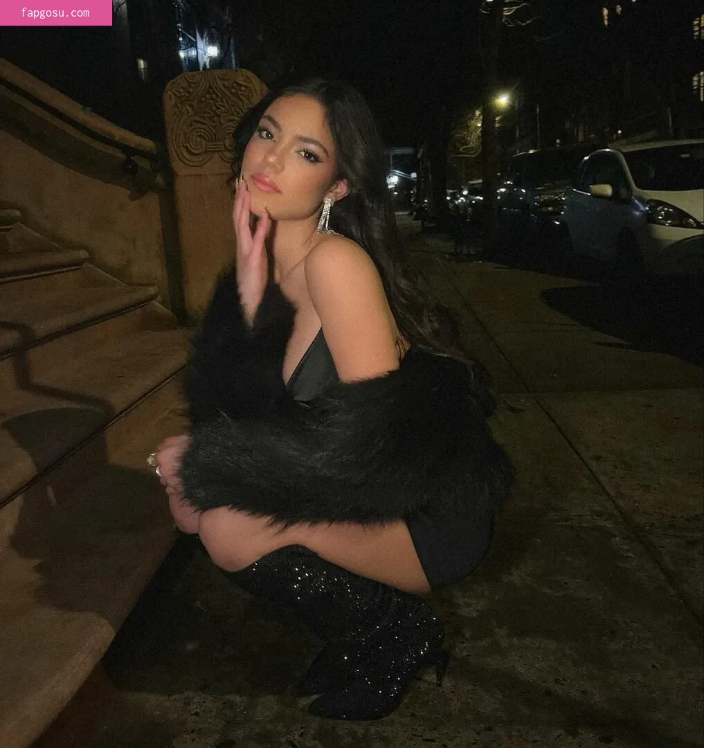 Ella Mendelsohn - Photo #2