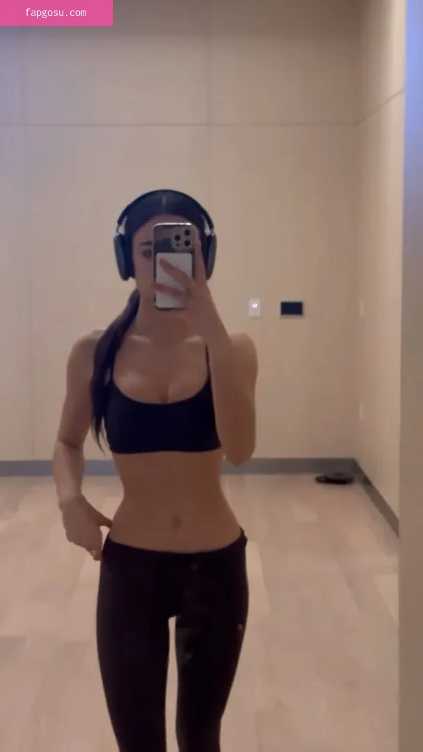 Ella Mendelsohn - Photo #218