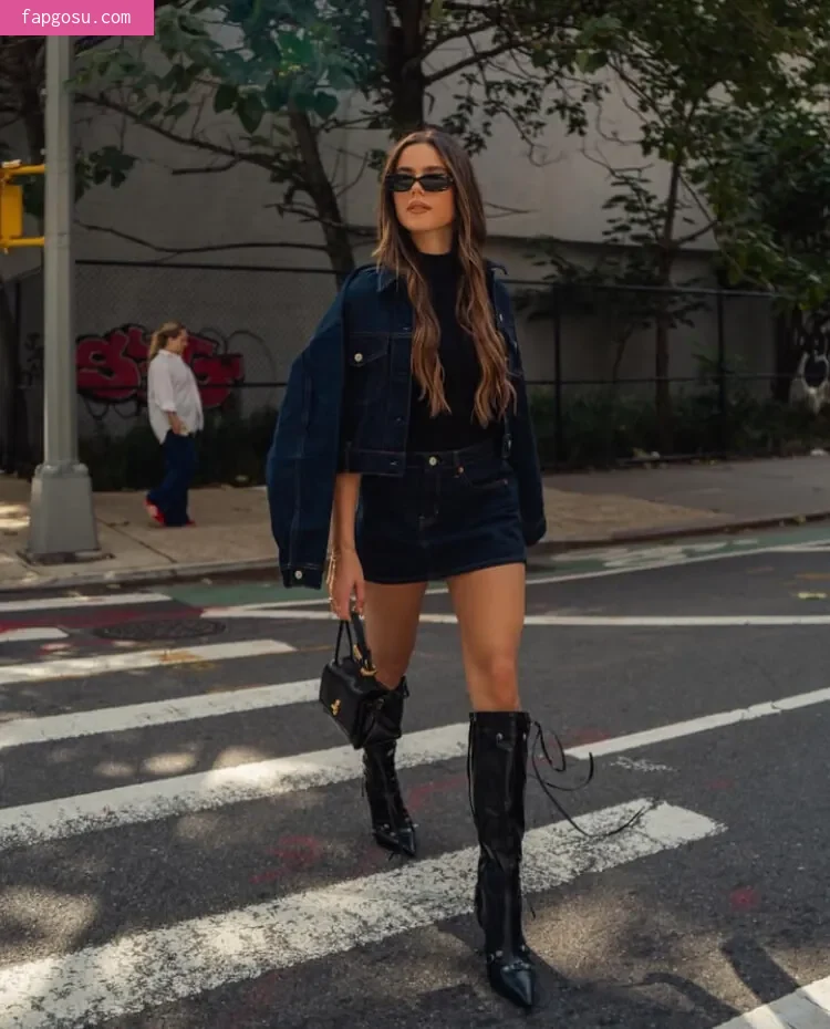 Ella Mendelsohn - Photo #598