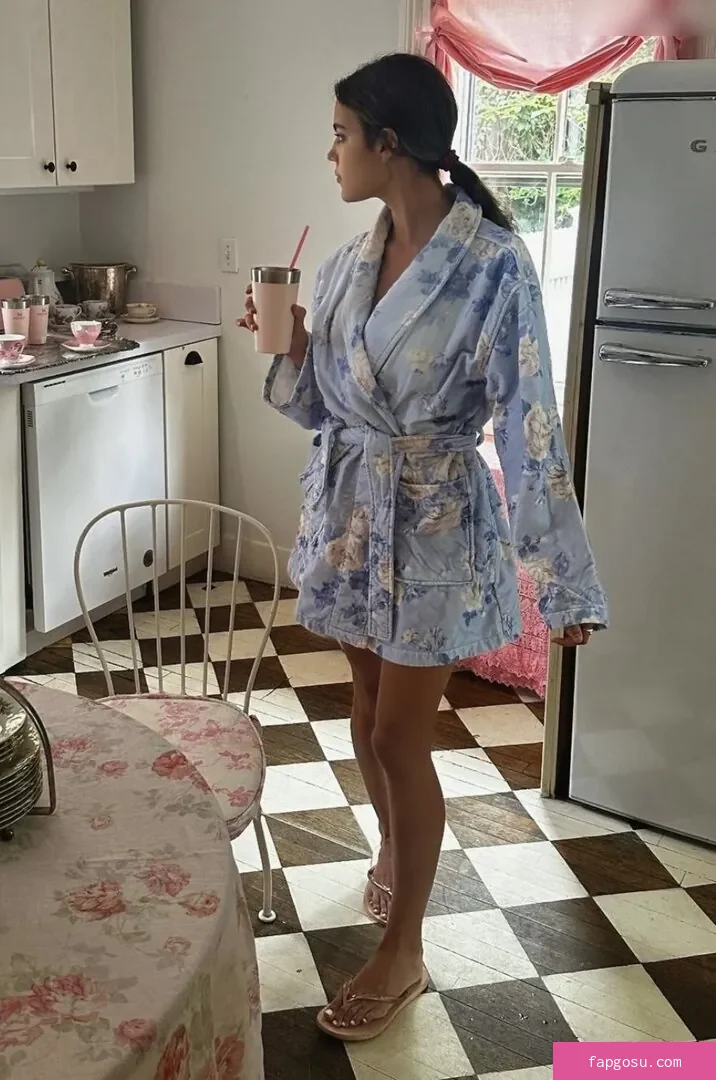 Ella Mendelsohn - Photo #619