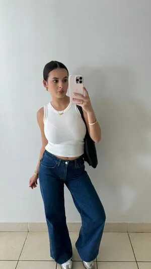 Ella Midgley content