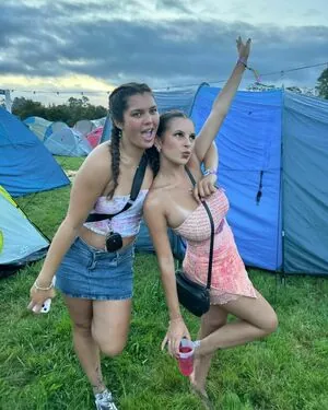 Ella Midgley content