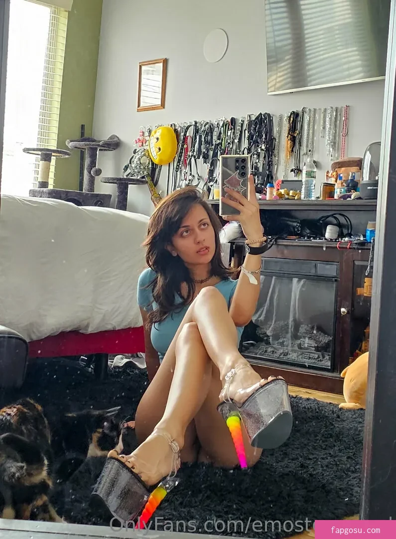 Emostonergorl