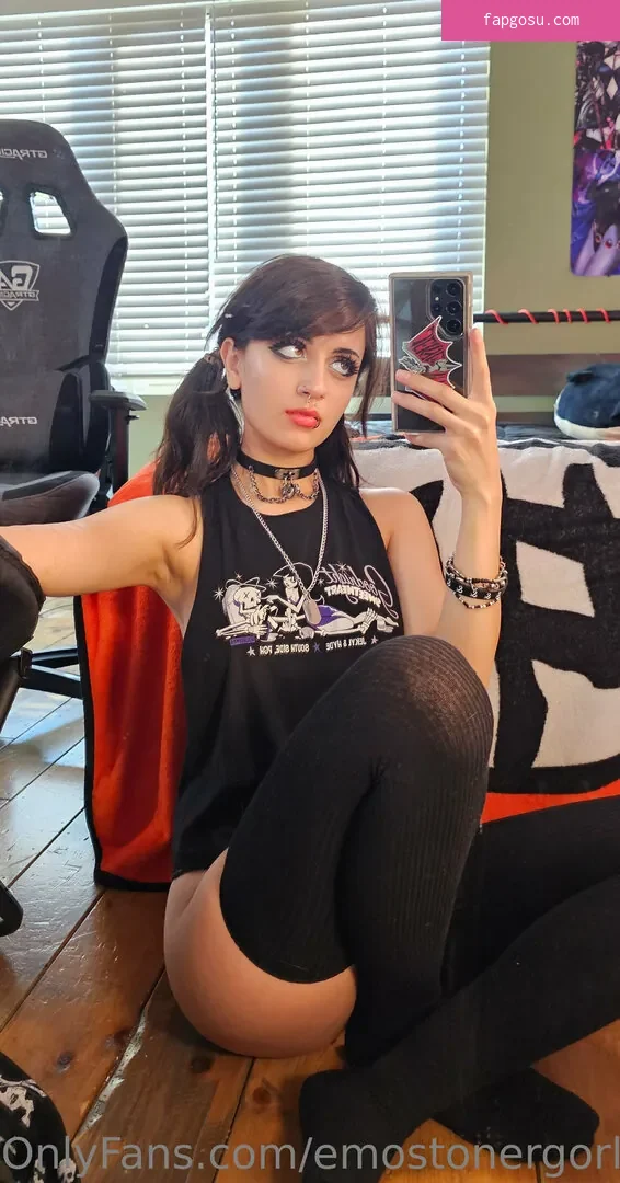Emostonergorl
