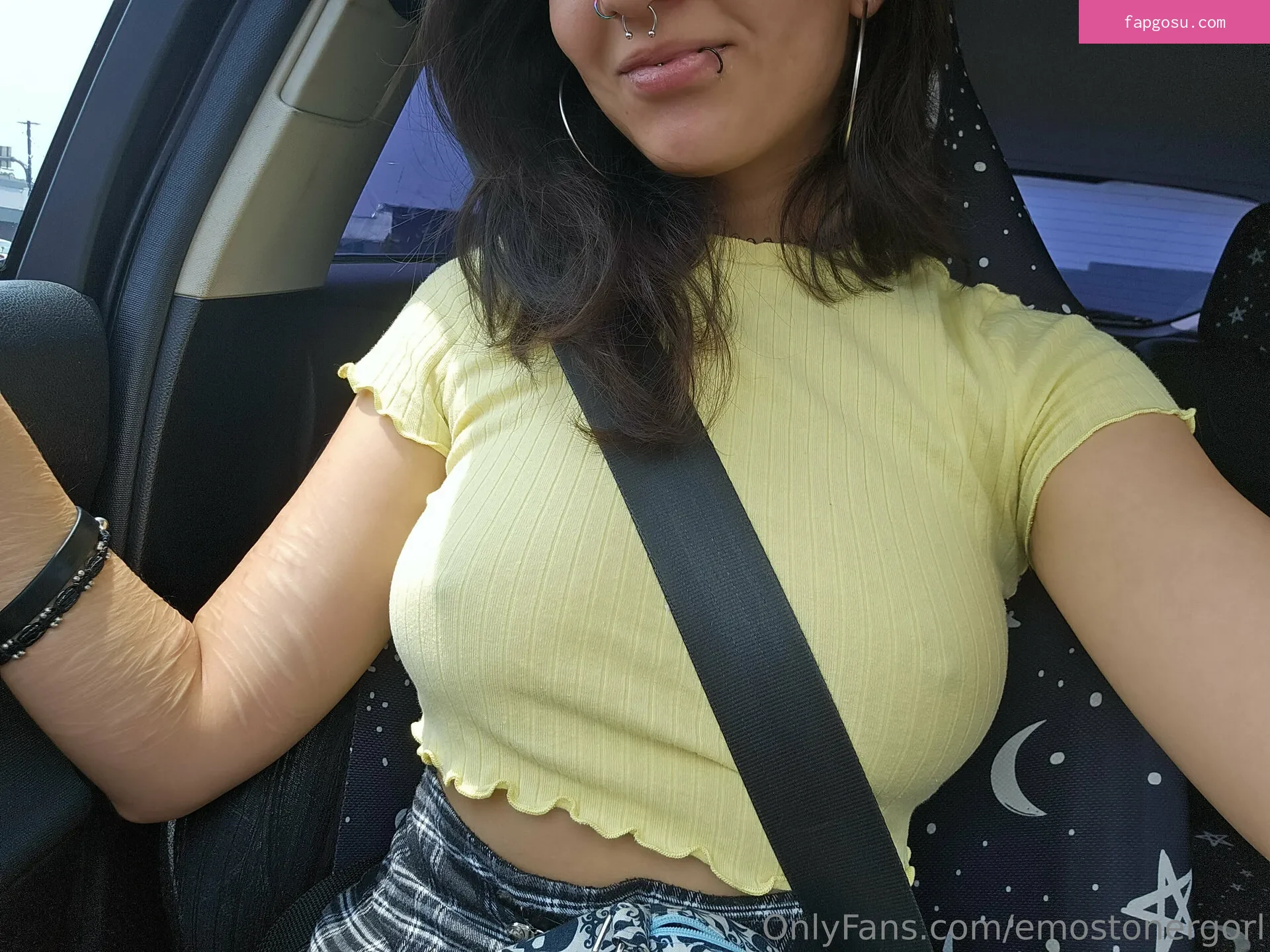Emostonergorl