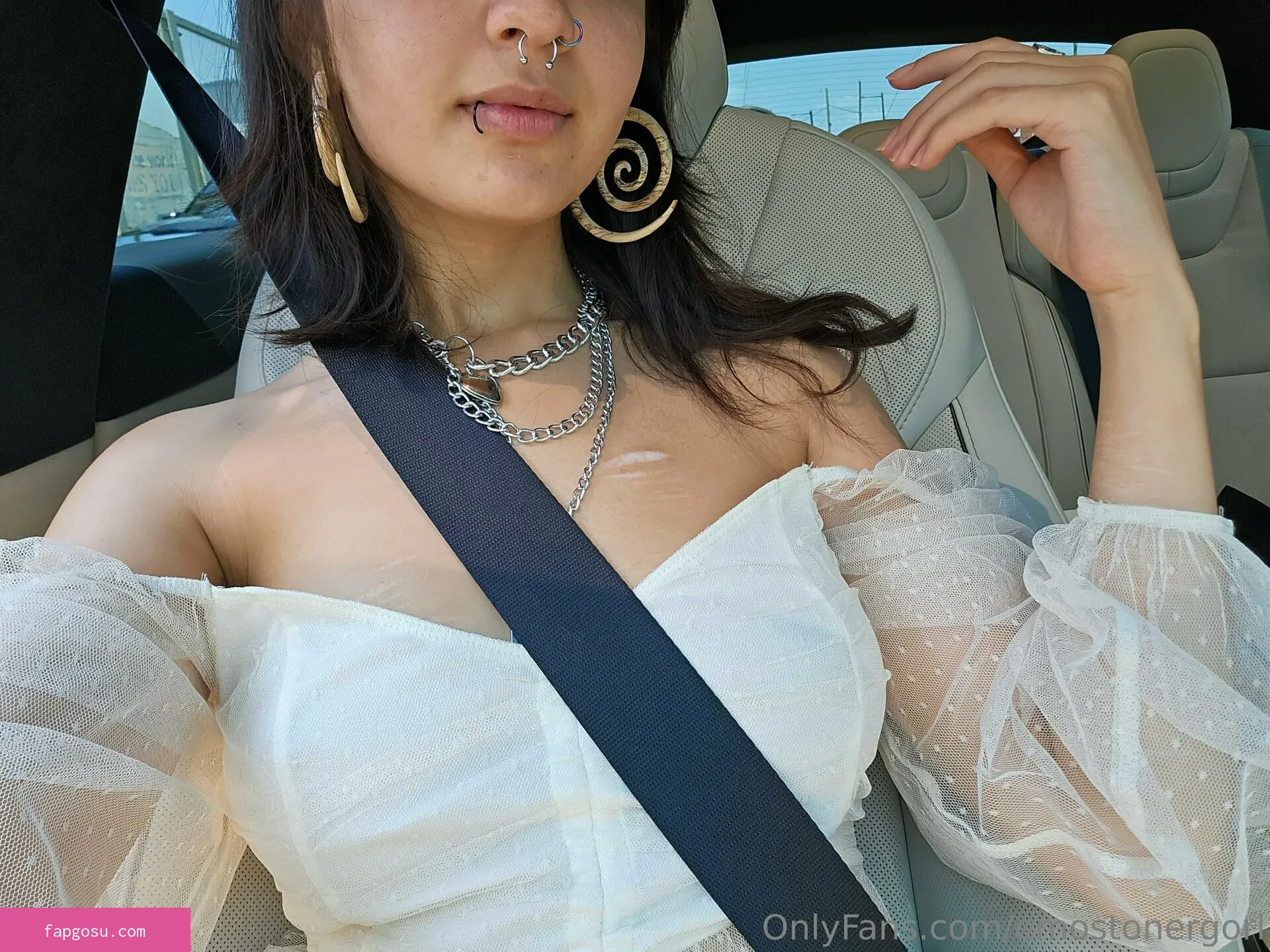 Emostonergorl