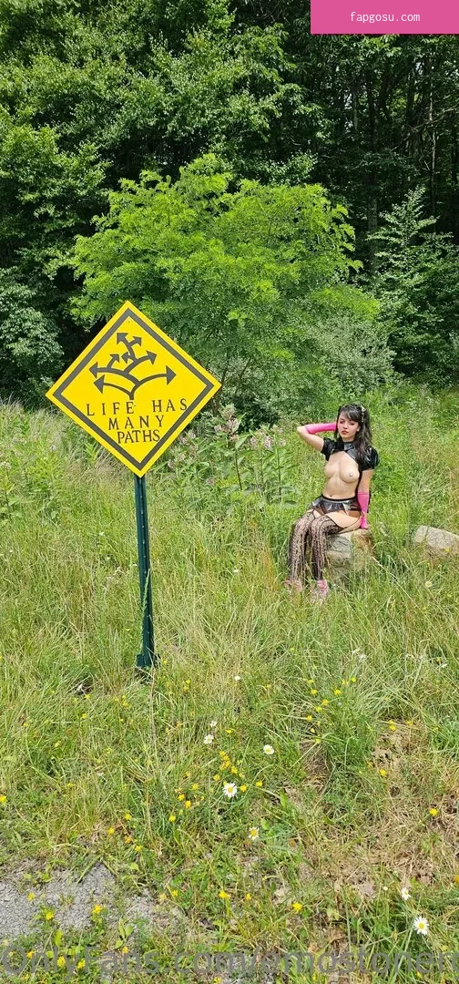Emostonergorl