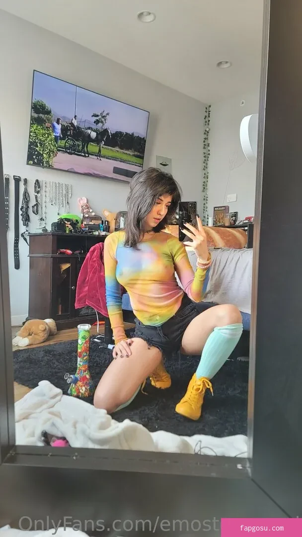 Emostonergorl