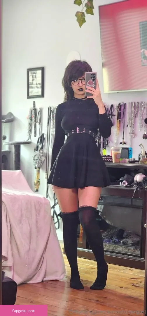 Emostonergorl