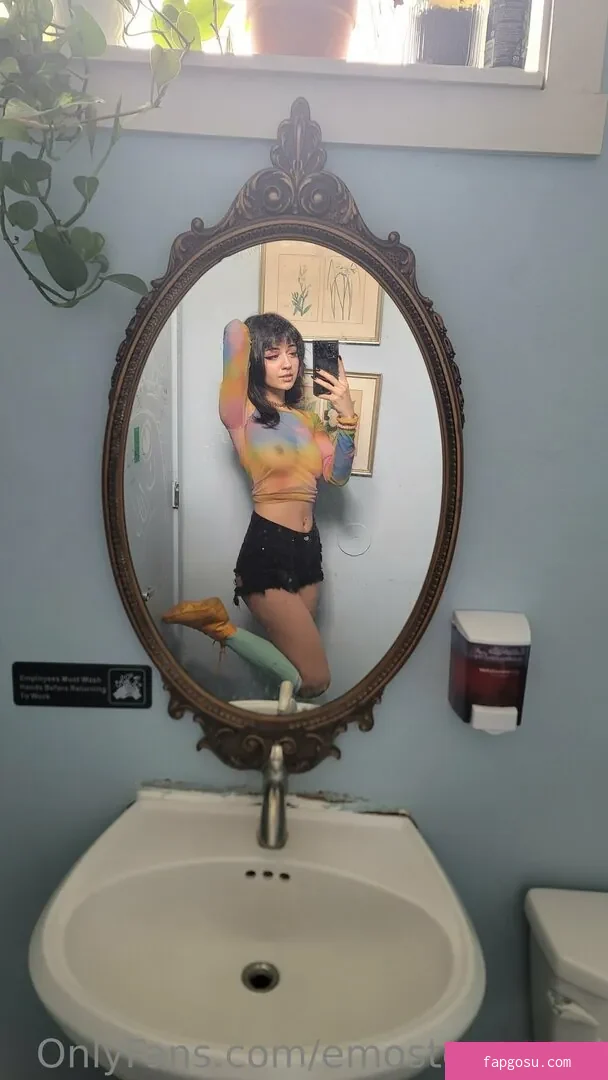 Emostonergorl