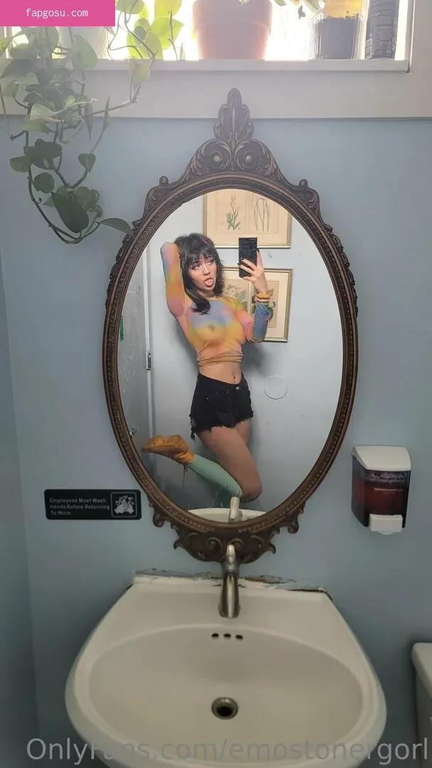 Emostonergorl