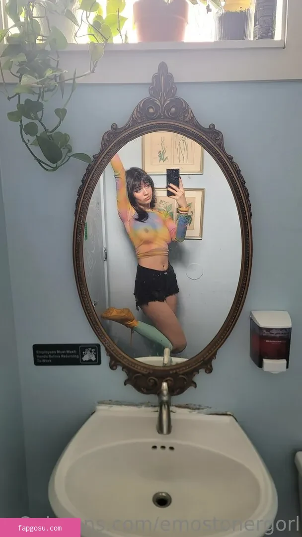 Emostonergorl