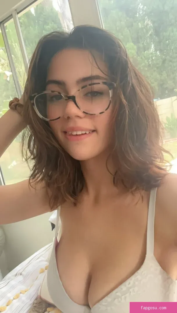 Ellie Nova