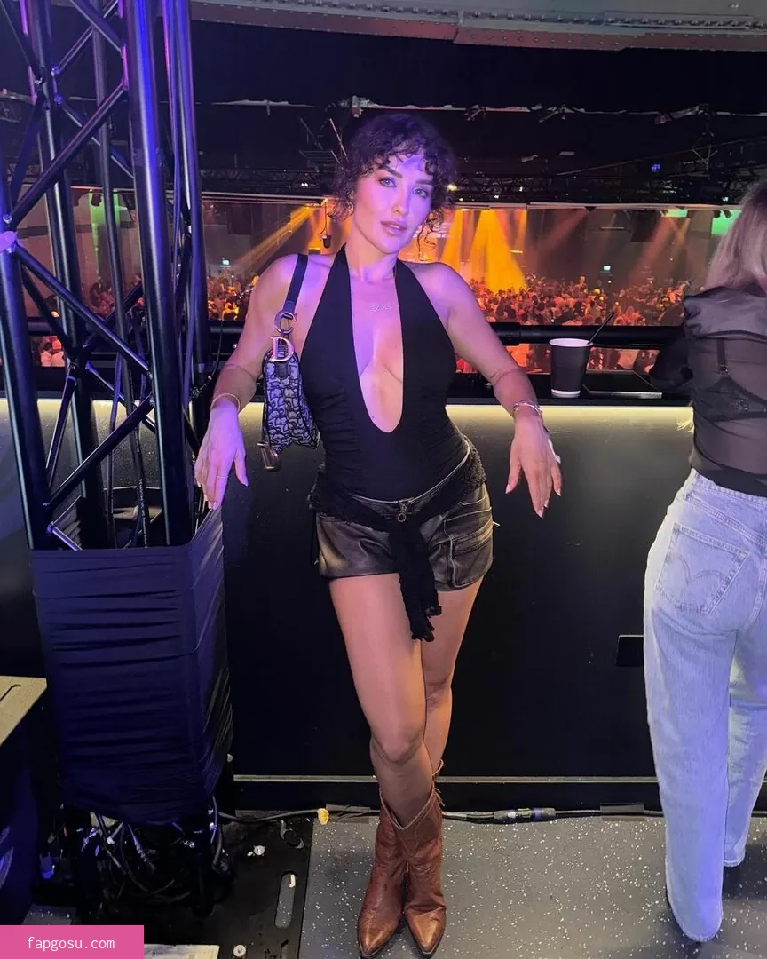 Elena Ora