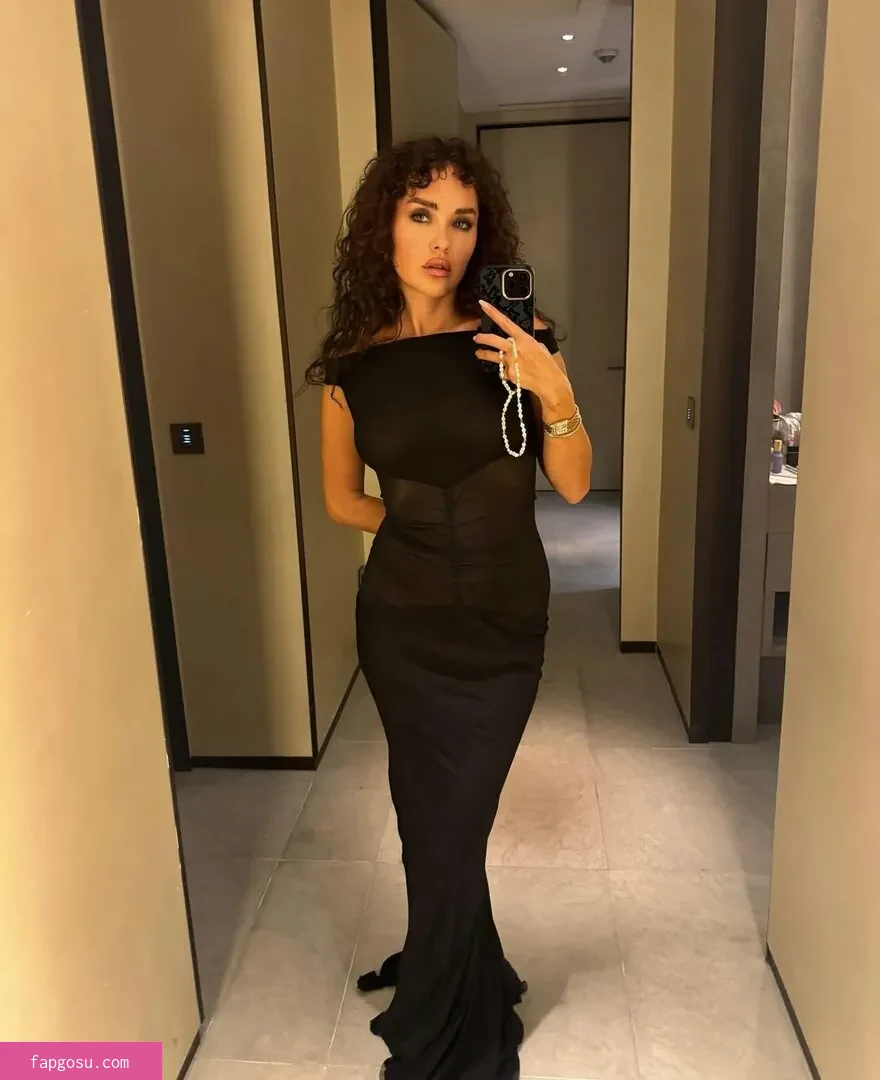 Elena Ora