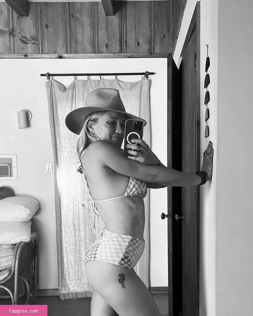 Emily Osment - Photo #132
