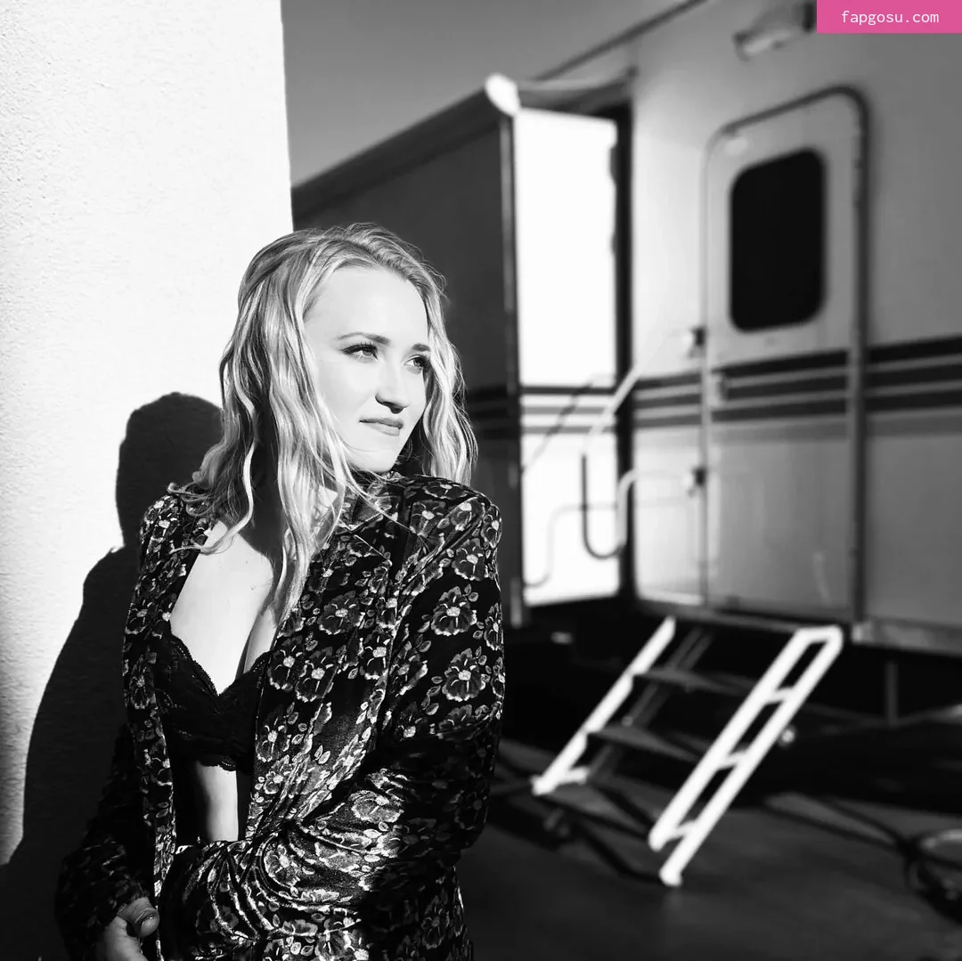 Emily Osment - Photo #156