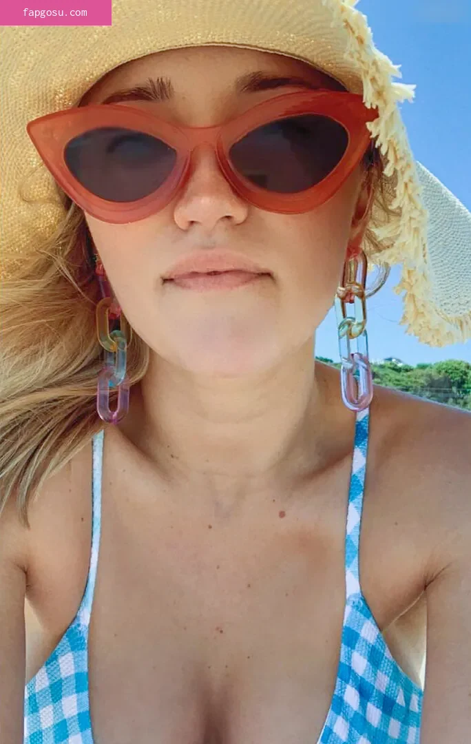Emily Osment - Photo #355